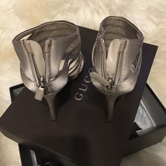 GUCCI High Heel stilettos.  Gently used.  Size 40 (10). - Picture 7 of 8